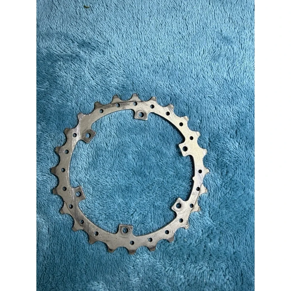 Shimano Deore FC-M532 32-tooth, 9-speed middle chainring